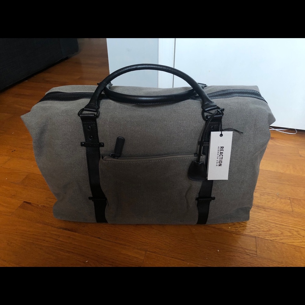 Kenneth Cole Reaction Gray/Black duffle bag